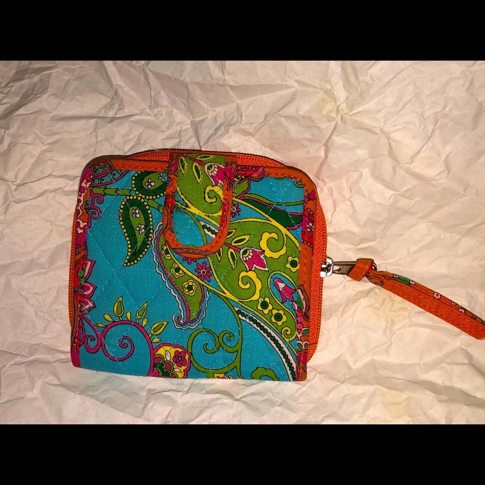 Looks like Vera Bradley, but no! Mint! Like new!